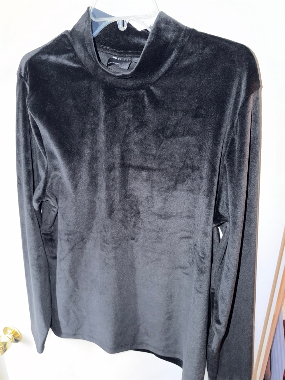 Men’s 2X black stretchy velvet mock neck pullover / NEW